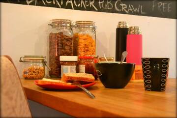 Семейный номер (для 4 взрослых) в  Viru Backpackers Hostel